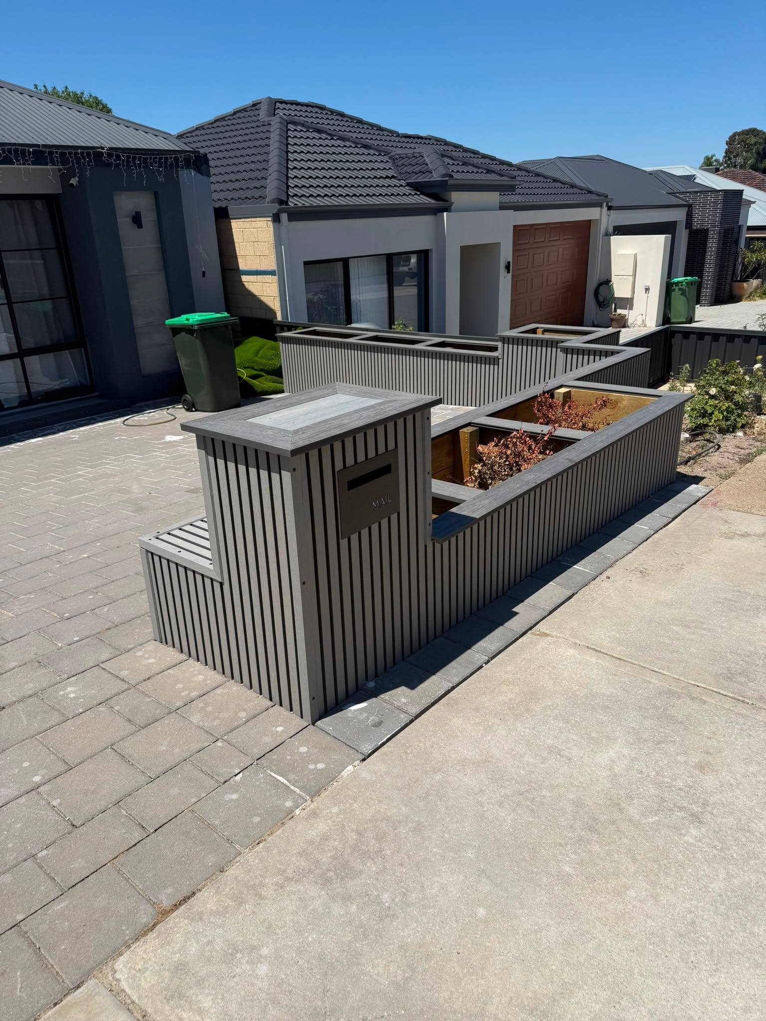 Professional residential carpenter completing detailed building work in Perth